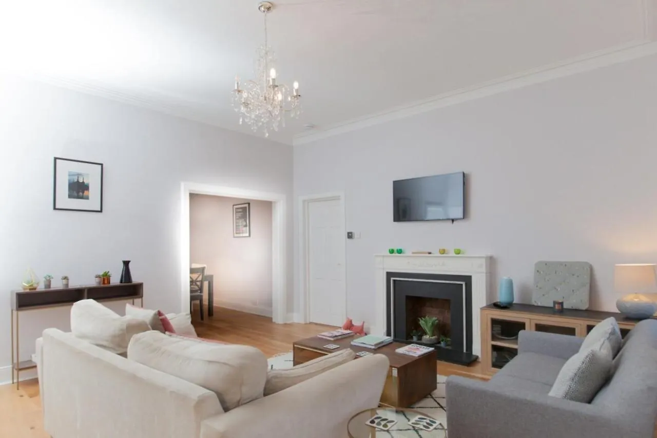 Apartamento Beautifully Modernised New Town Home Edimburgo